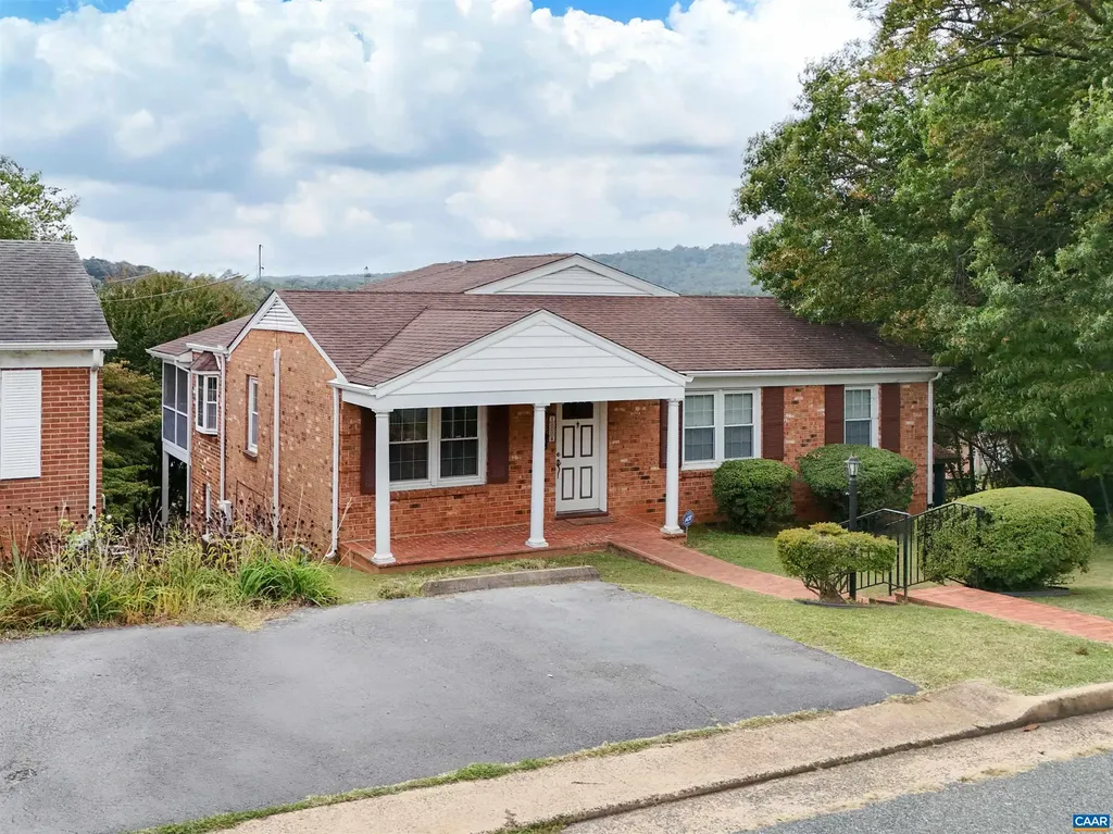 1004 Coleman Street Charlottesville VA 22901