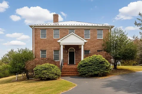 3 Walnut Valley Lane Weyers Cave VA 24486
