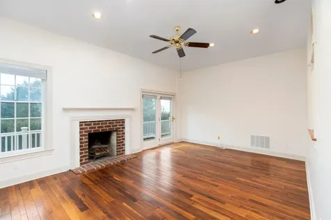 3 Walnut Valley Lane Weyers Cave VA 24486