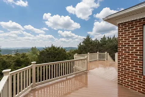 3 Walnut Valley Lane Weyers Cave VA 24486