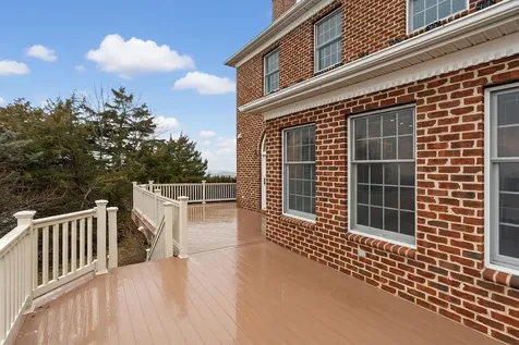 3 Walnut Valley Lane Weyers Cave VA 24486
