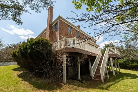 3 Walnut Valley Lane Weyers Cave VA 24486