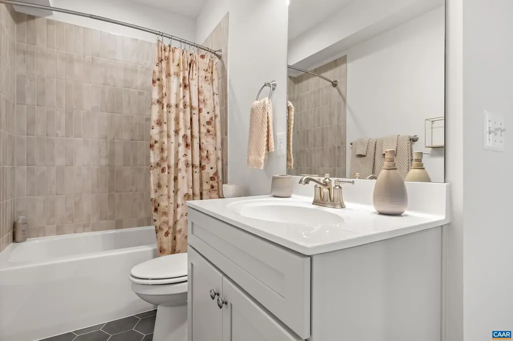 42C Whisperwood Court Troy VA 22974