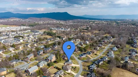 3207 Barrington Drive Rockingham VA 22801