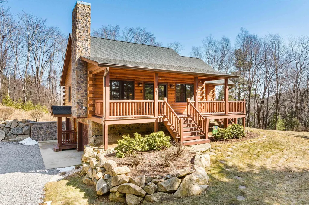 16252 Crabtree Falls Highway Vesuvius VA 24483