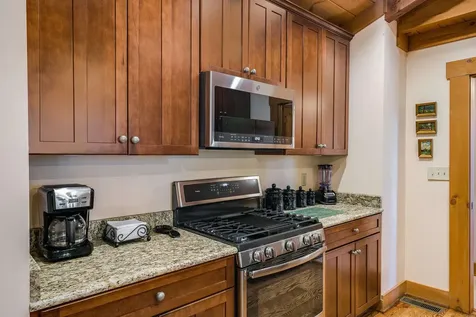 16252 Crabtree Falls Highway Vesuvius VA 24483