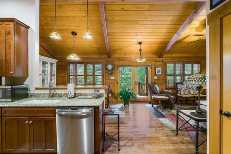 16252 Crabtree Falls Highway Vesuvius VA 24483