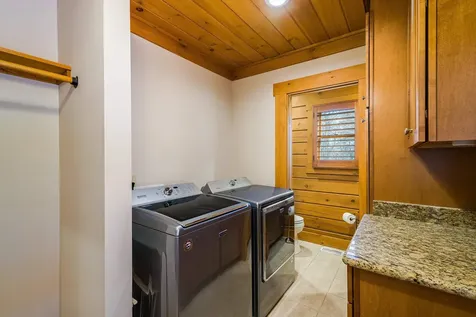 16252 Crabtree Falls Highway Vesuvius VA 24483