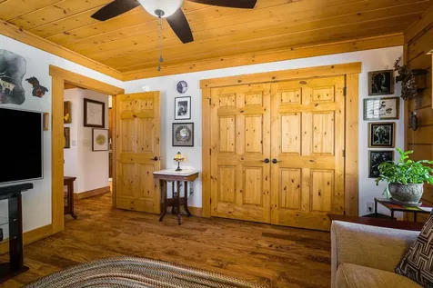 16252 Crabtree Falls Highway Vesuvius VA 24483