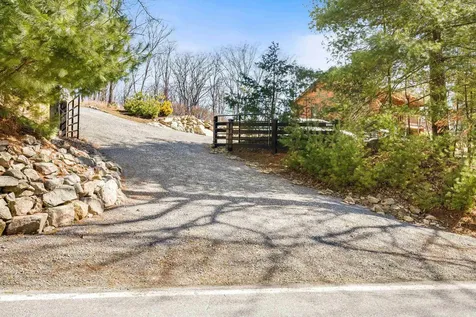 16252 Crabtree Falls Highway Vesuvius VA 24483