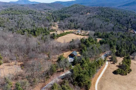 16252 Crabtree Falls Highway Vesuvius VA 24483