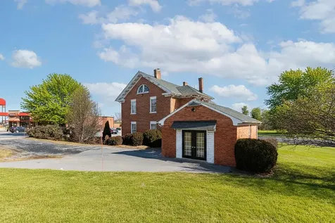 30 Ladd Road Fishersville VA 22939