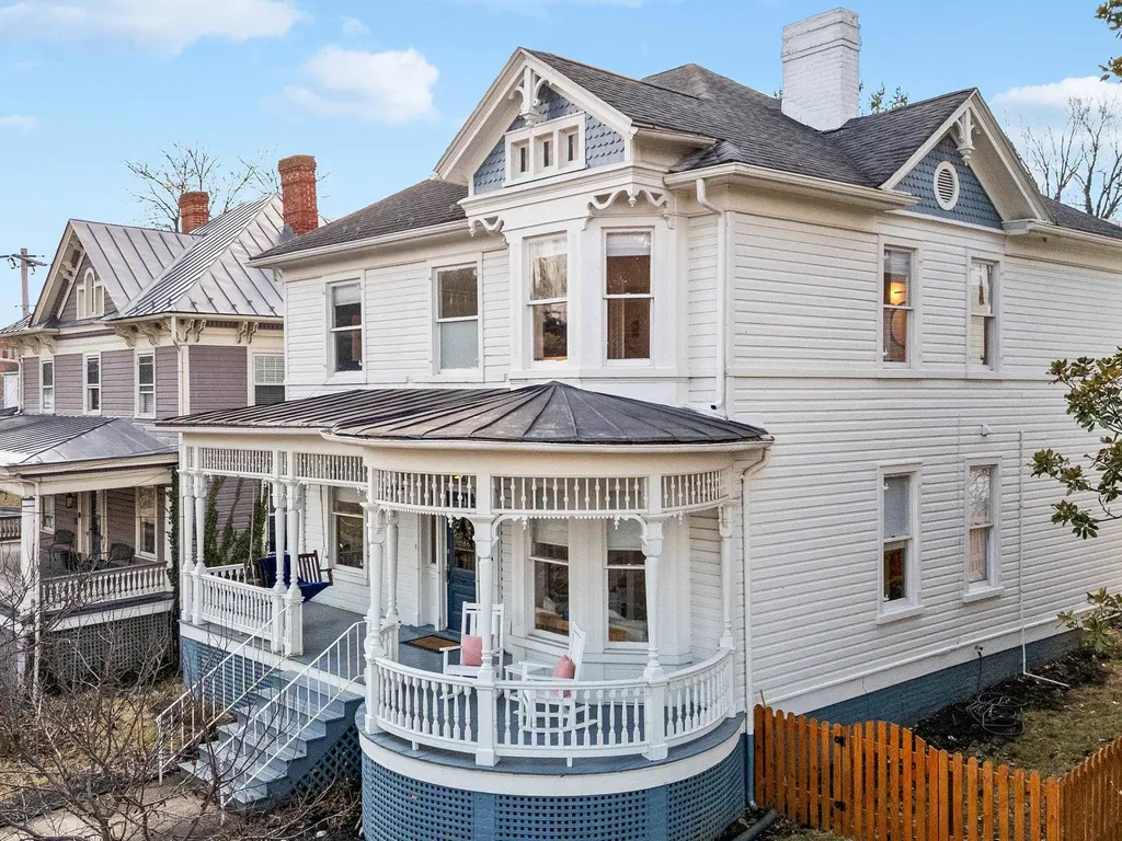 Staunton VA, 1012 Beverley Street W