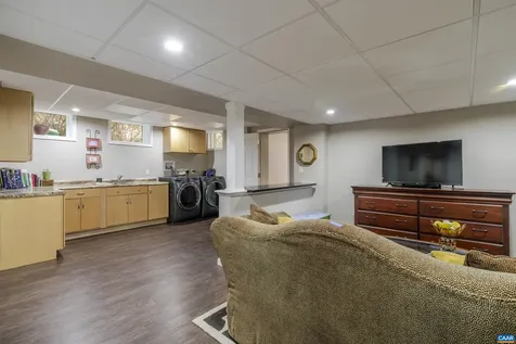 21 Deer Path Charlottesville VA 22903