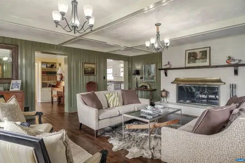 21 Deer Path Charlottesville VA 22903