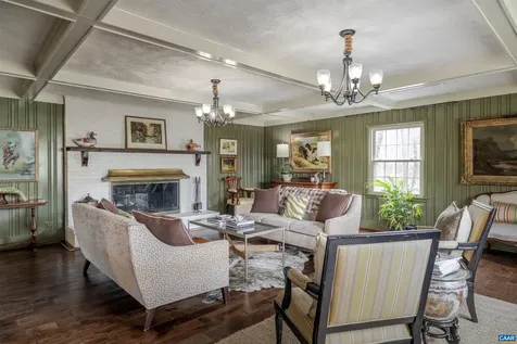 21 Deer Path Charlottesville VA 22903