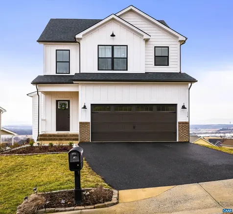 114 Chamberlain Drive Staunton VA 24401