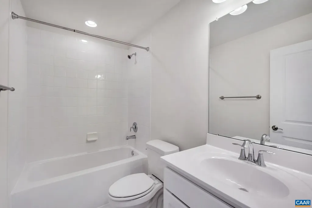 42D Whisperwood Court Troy VA 22974
