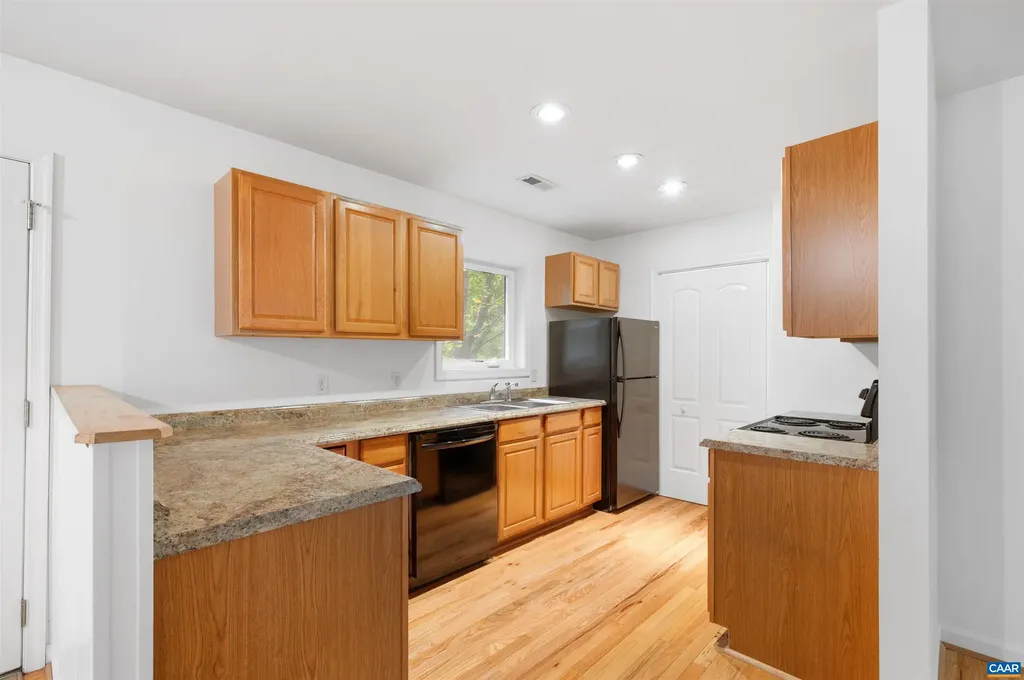 345 Redhawk Trail Charlottesville VA 22903