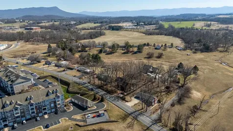 2502 Ridgedale Road Rockingham VA 22801