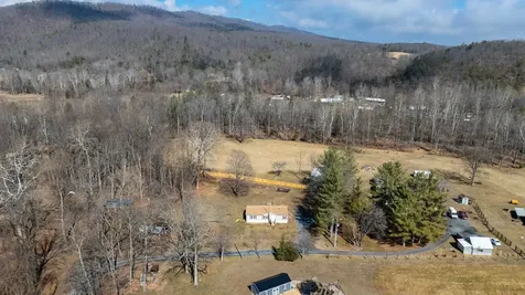 38 Maggie Lane Mount Solon VA 22843