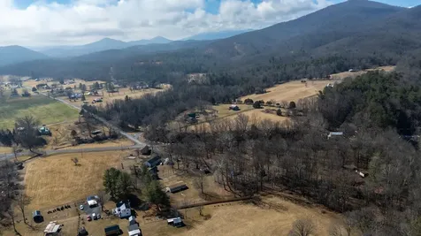 38 Maggie Lane Mount Solon VA 22843