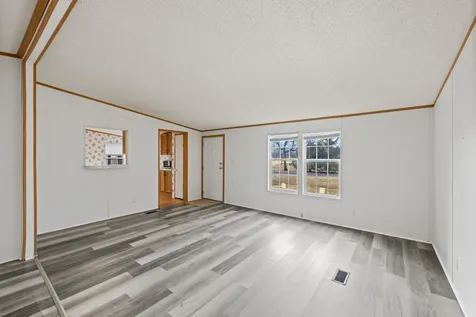 38 Maggie Lane Mount Solon VA 22843