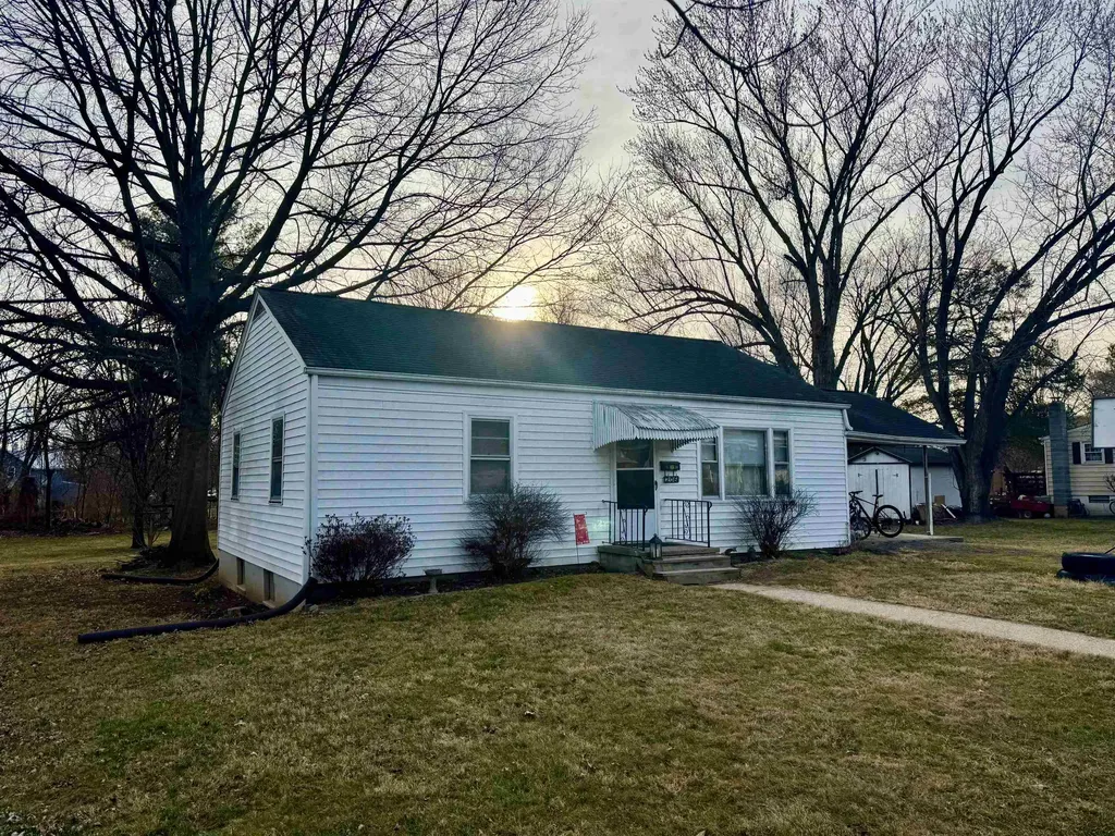 206 Bank Street E Bridgewater VA 22812