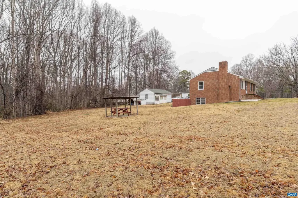 101 Nottingham Road Louisa VA 23093