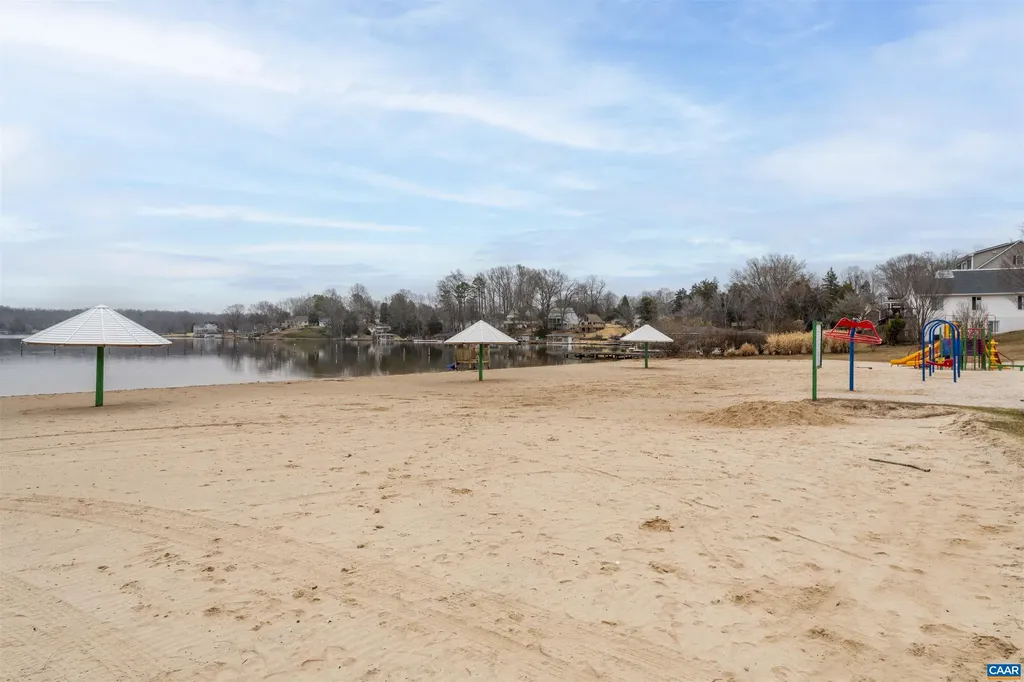 101 Nottingham Road Louisa VA 23093