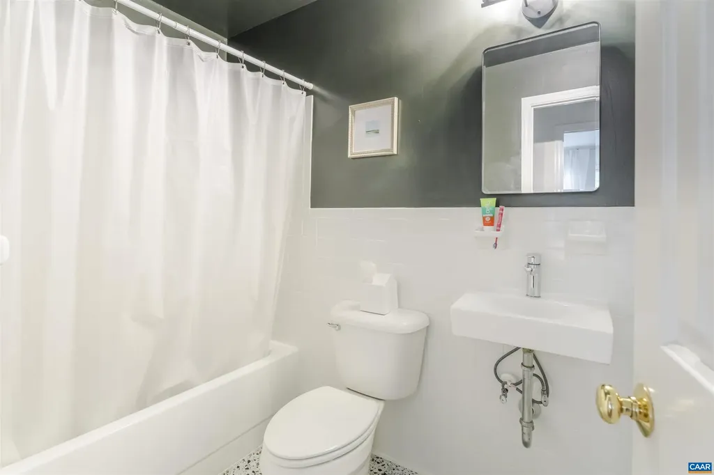 2302 Wakefield Road Charlottesville VA 22901