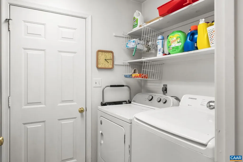 669 James River Road Scottsville VA 24590