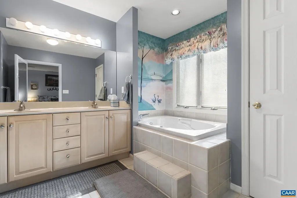 669 James River Road Scottsville VA 24590