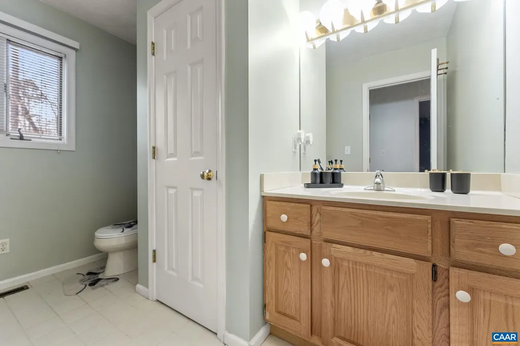 669 James River Road Scottsville VA 24590
