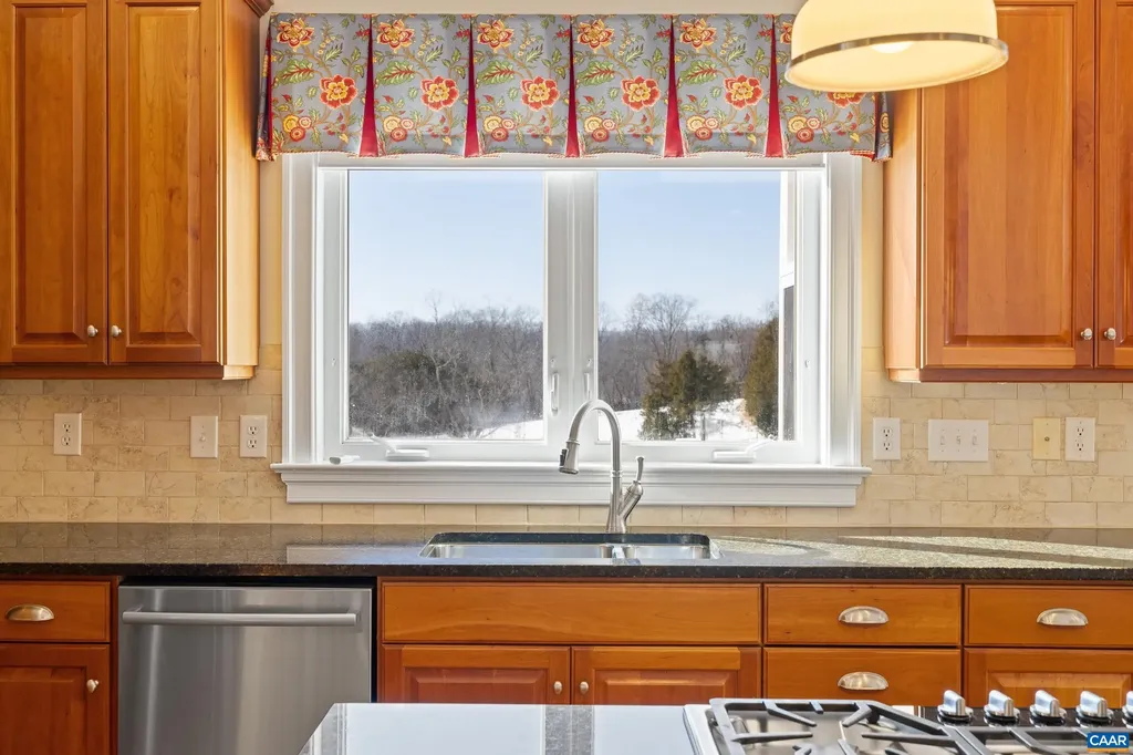 536 Sunrise Lane Earlysville VA 22936