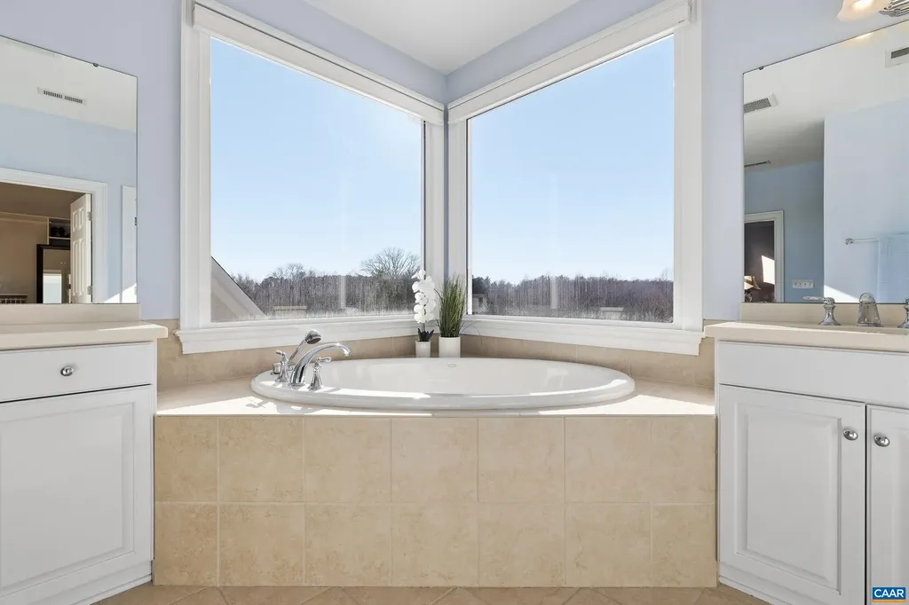 536 Sunrise Lane Earlysville VA 22936