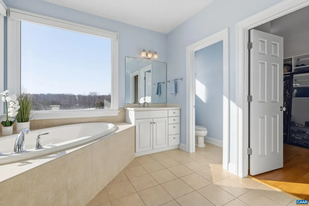 536 Sunrise Lane Earlysville VA 22936