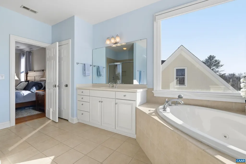 536 Sunrise Lane Earlysville VA 22936