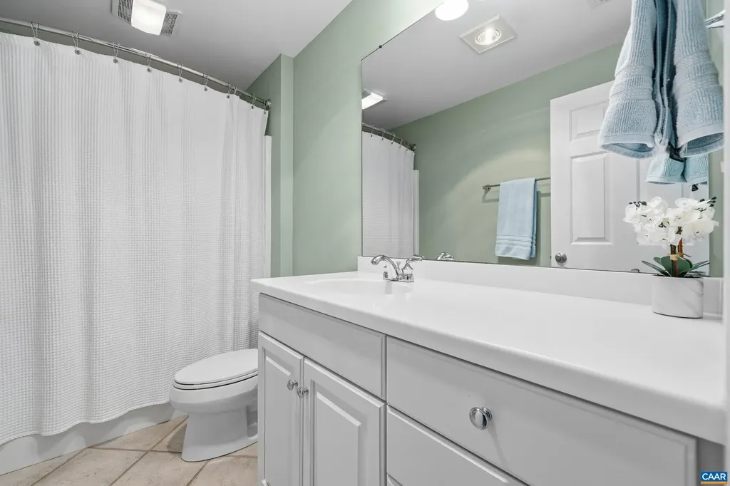 536 Sunrise Lane Earlysville VA 22936