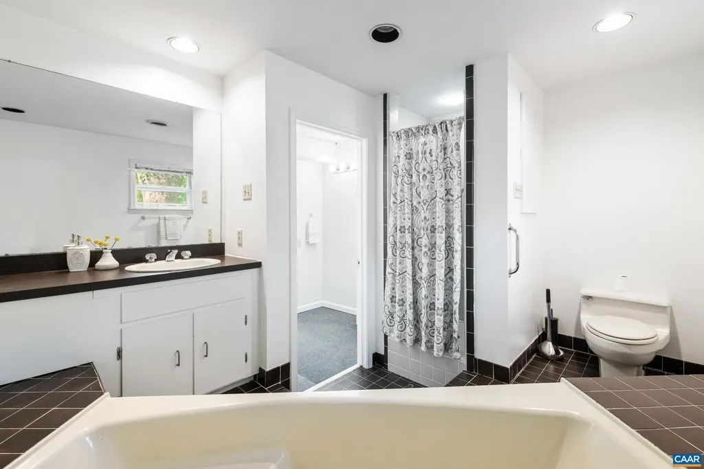 280 Audubon Drive Earlysville VA 22936