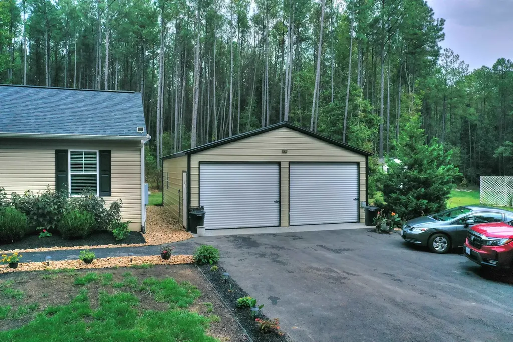 2635 Bumpass Road Beaverdam VA 23015