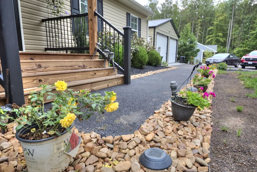 2635 Bumpass Road Beaverdam VA 23015