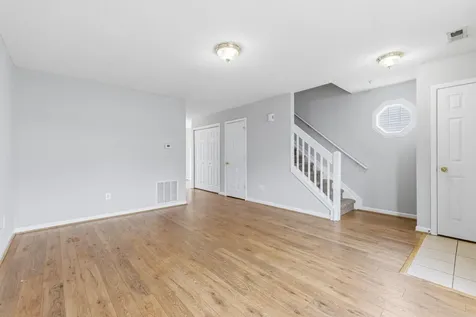 1038 Alexander Hamilton Lane Harrisonburg VA 22802