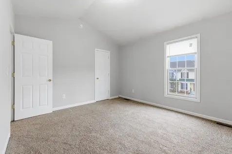 1038 Alexander Hamilton Lane Harrisonburg VA 22802
