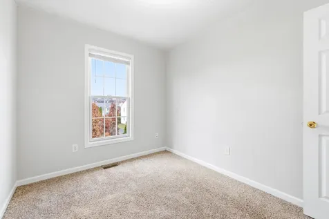 1038 Alexander Hamilton Lane Harrisonburg VA 22802