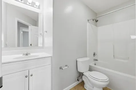 1038 Alexander Hamilton Lane Harrisonburg VA 22802