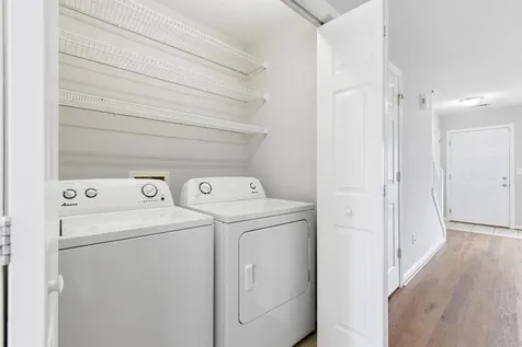 1038 Alexander Hamilton Lane Harrisonburg VA 22802
