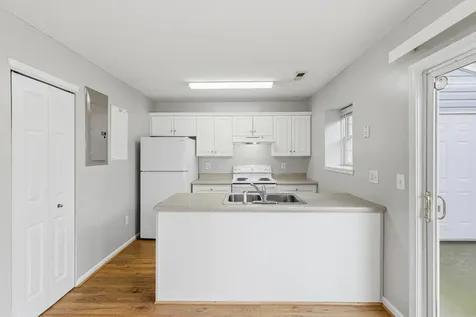 1038 Alexander Hamilton Lane Harrisonburg VA 22802