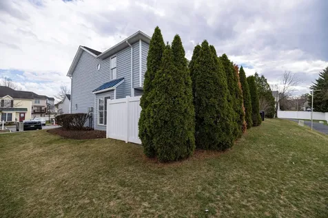 1038 Alexander Hamilton Lane Harrisonburg VA 22802