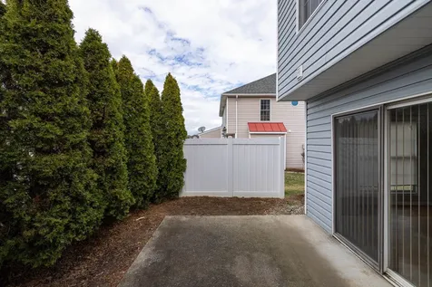 1038 Alexander Hamilton Lane Harrisonburg VA 22802